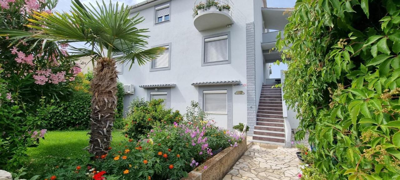 Bella Nina Apartments Šilo Exteriör bild